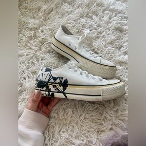 Floral Platform Low Top Converse